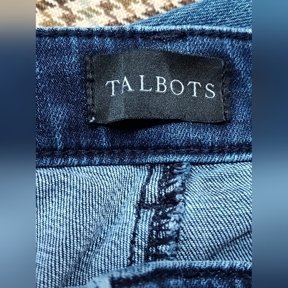 Talbots Women's Dark Wash Straight Leg Denim Jeans | Cotton Blend | Size 6 - Picture 3 of 5
